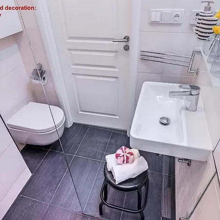 Air Conditioned Terrace Apartment Prague Exterior photo